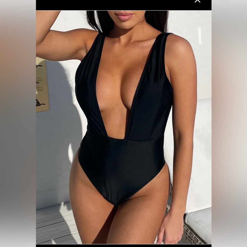 ZAFUL Plunging Neck High Leg One-piece Swimwear Black L